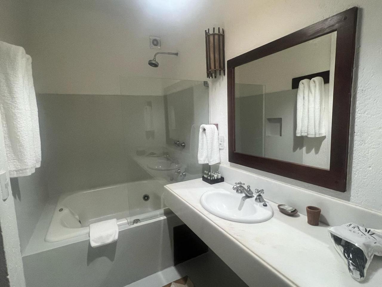 Hotel Maitei ポルトセグロ エクステリア 写真